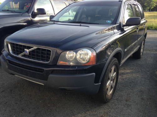 2004 Volvo XC90 AWD 2.5T Black on Black, image 2