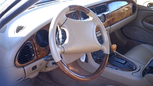 1997 Jaguar XK8 Base Coupe 2-Door 4.0L, image 7