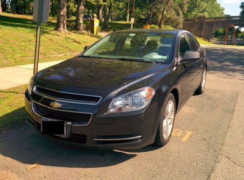 2009 black chevrolet malibu ls 2.4l - great condition - no accidents