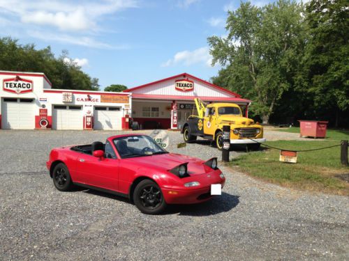 1994 mazda miata super low miles, no rust, no problems, so much fun!