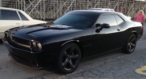 2013 dodge challenger r/t plus 2 door coupe rwd