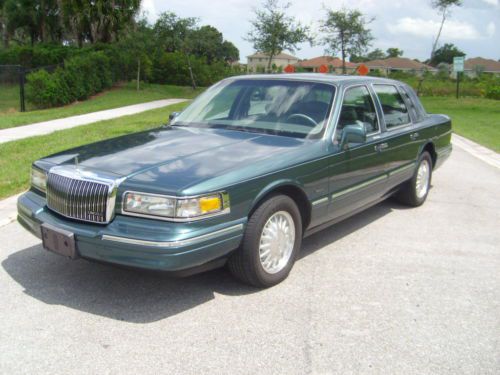 1996 Lincoln Town Car Signature Sedan 4-Door 4.6L, US $2,000.00, image 2