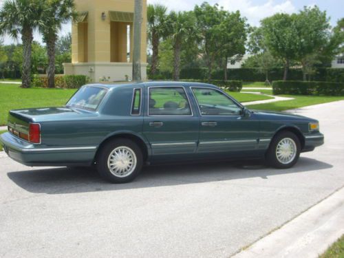 1996 Lincoln Town Car Signature Sedan 4-Door 4.6L, US $2,000.00, image 5