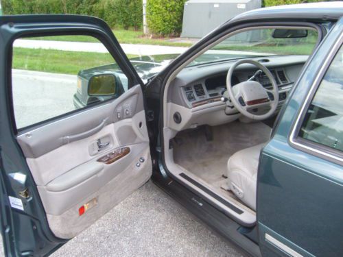 1996 Lincoln Town Car Signature Sedan 4-Door 4.6L, US $2,000.00, image 14
