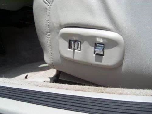 1996 Lincoln Town Car Signature Sedan 4-Door 4.6L, US $2,000.00, image 21