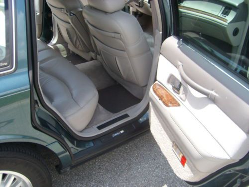 1996 Lincoln Town Car Signature Sedan 4-Door 4.6L, US $2,000.00, image 24