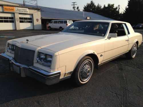 1984 buick riviera luxury coupe 2-door 5.0l