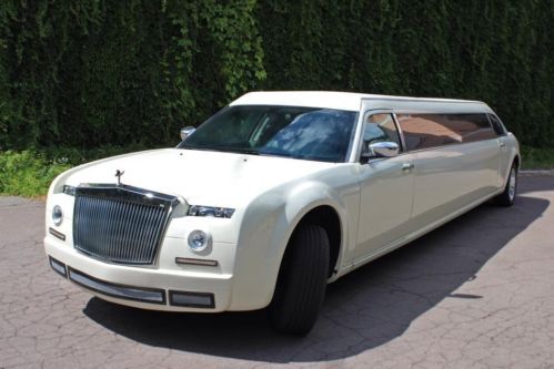 2007 chrysler limo, limousine, bentley, stretched limo