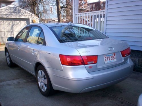 2009 hyundai sonata se sedan - silver - 4 door - sunroof