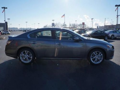 2014 nissan maxima sv