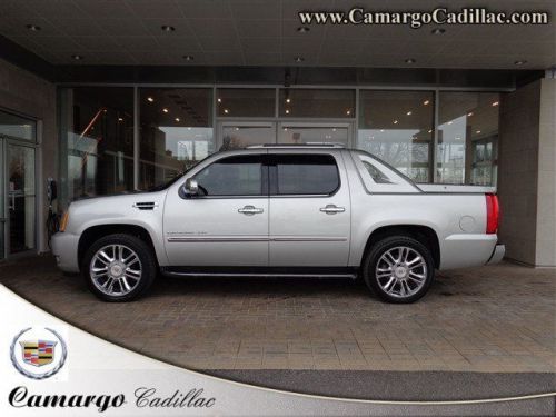 2011 cadillac escalade ext base