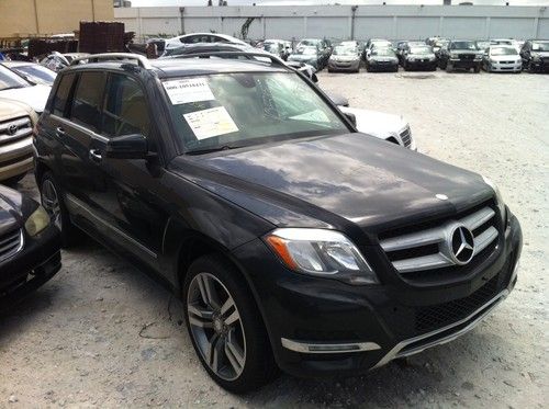 2013 mercedes glk350 4 matic, no reserve, flood damage, only 170 miles !!!