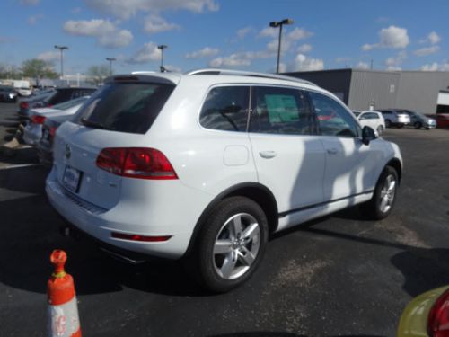 2014 volkswagen touareg 3.6l lux