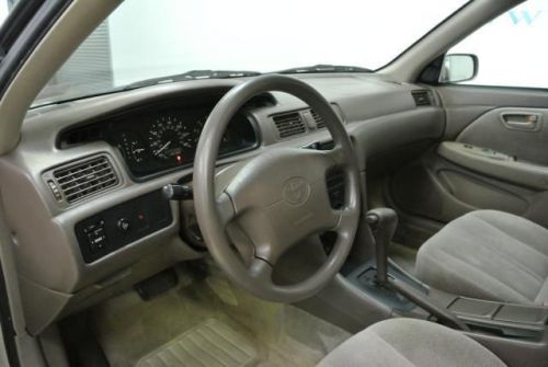2000 toyota camry le