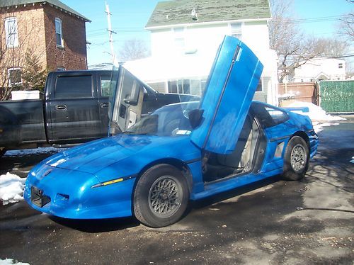 1987 pontiac fiero gt coupe 2-door 2.8l