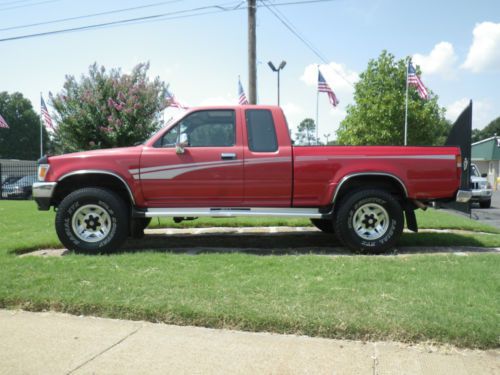 1994 toyota sr5, one owner, my mom. great shape, fully loaded.....