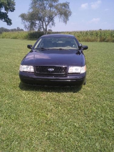 2006 Ford Crown Victoria Police Interceptor Sedan 4-Door 4.6L, image 4