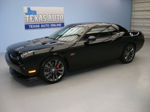 We finance!!! 2013 dodge challenger srt-8 392 hemi roof nav 7k mi texas auto