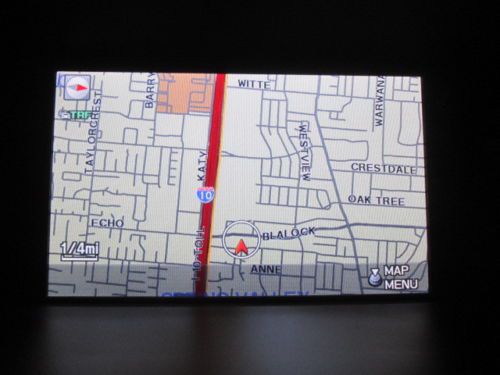 2WD Touring SUV 3.5L Leather Sunroof (12) cup holders (3) 12V aux pwr outlets, image 10