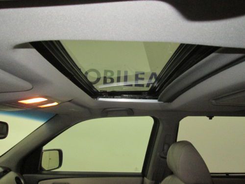 2WD Touring SUV 3.5L Leather Sunroof (12) cup holders (3) 12V aux pwr outlets, image 11