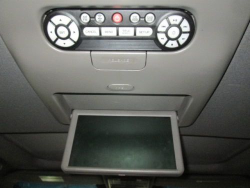 2WD Touring SUV 3.5L Leather Sunroof (12) cup holders (3) 12V aux pwr outlets, image 12