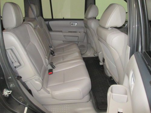 2WD Touring SUV 3.5L Leather Sunroof (12) cup holders (3) 12V aux pwr outlets, image 13