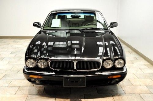 1998 jaguar xj8 black/tan local trade