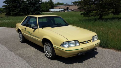 1988 ford mustang lx sedan 2-door 2.3l - notchback - great hot rod builder