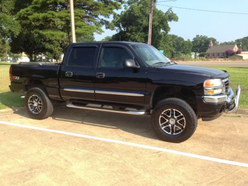 2006 gmc sierra slt 4 dr