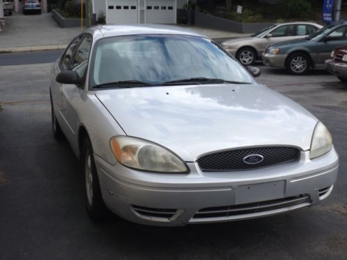 2004 ford taurus ses sedan 4-door 3.0l