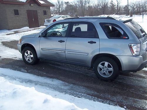 2005 chevrolet equinox ls awd, repairable! drivable! no reserve!