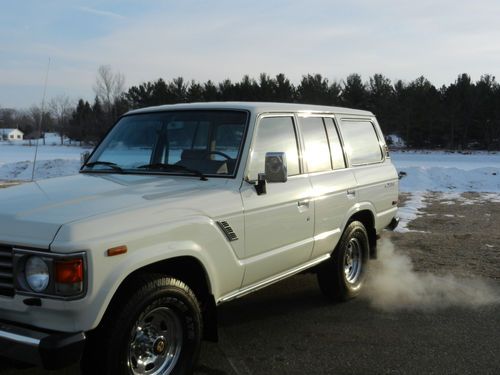 ******nice ! ! ! ***** 1986 toyota landcruiser fj60 **********************