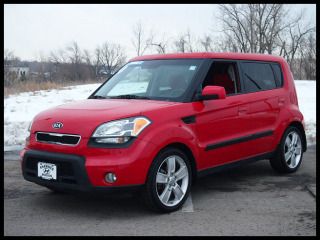 2010 kia soul / moonroof / alloys / great miles