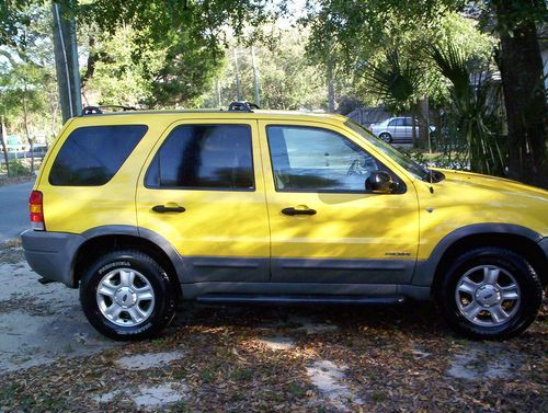 Ford escape 02 yellow