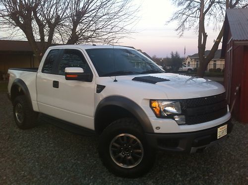 2010 ford f-150 svt raptor extended cab pickup 4-door 6.2l