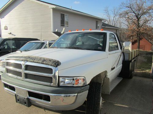 1998 dodge ram 3500 base standard cab pickup 2-door 5.9l