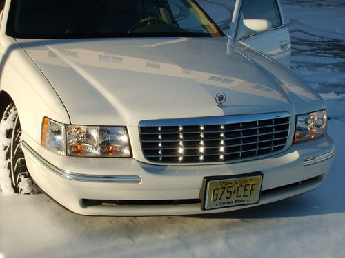 ***gorgeous***1999 cadillac deville w/39k low miles!! showroom~~~~~~~