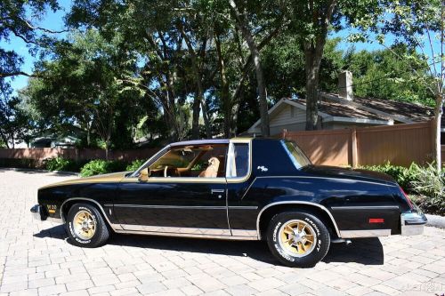 1979 oldsmobile hurst t-tops hurst w30 very rare 2400 mile&#039;s