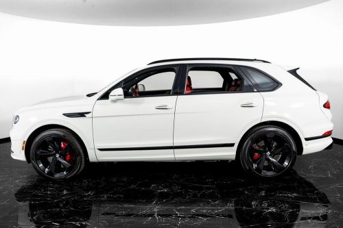 2023 Bentley Bentayga V8, US $195,999.00, image 2