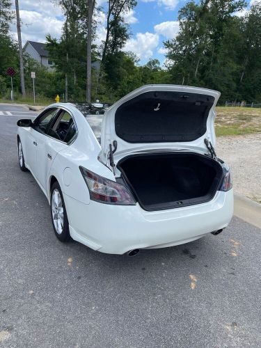 2014 nissan maxima s