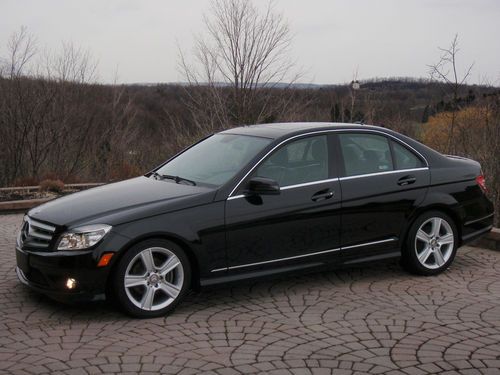 2010 mercedes-benz c300 4matic sport sedan 4-door 3.0l