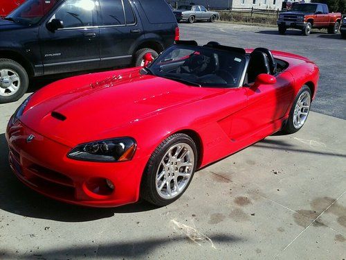 2003 dodge viper srt 10