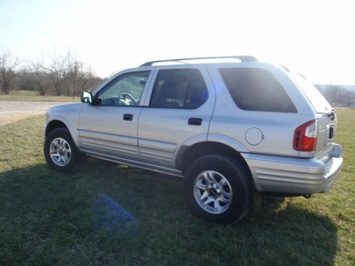 2002 isuzu rodeo ls sport utility 4-door 3.2l