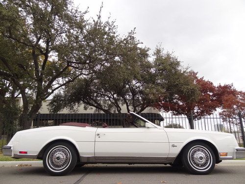 1983 buick riviera base convertible 2-door 5.0l