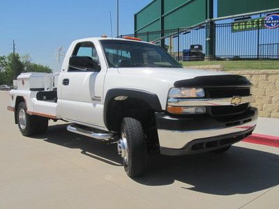 Look this rare 2002 chevy silverado 3500 weldding machine one owner fully svc
