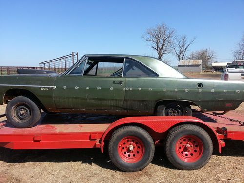 1969 dodge dart custom hardtop 2-door 5.2l