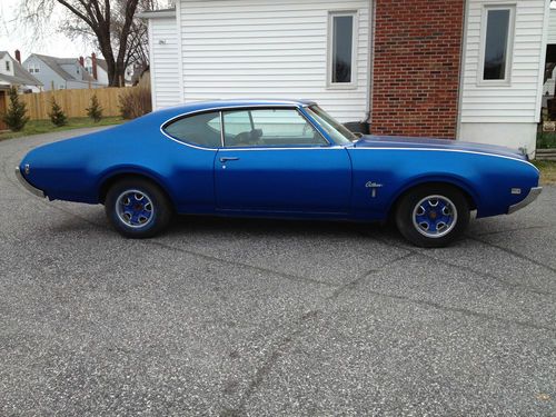 1969 oldsmobile cutlass s straight practically rust-free! 69k miles runs/drives