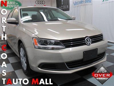 2013(13)jetta se 2.5 silver/black fact w-ty only 6k keyless mp3 pwr save huge!!!