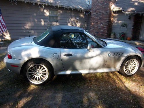 2001 bmw z3 roadster convertible 2-door 3.0l