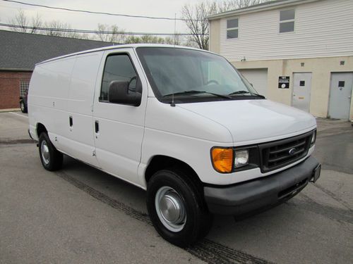 Ford e-250 cargo van!!! 4.6 liter v8!!! low miles!!! autochecke one owner!!!